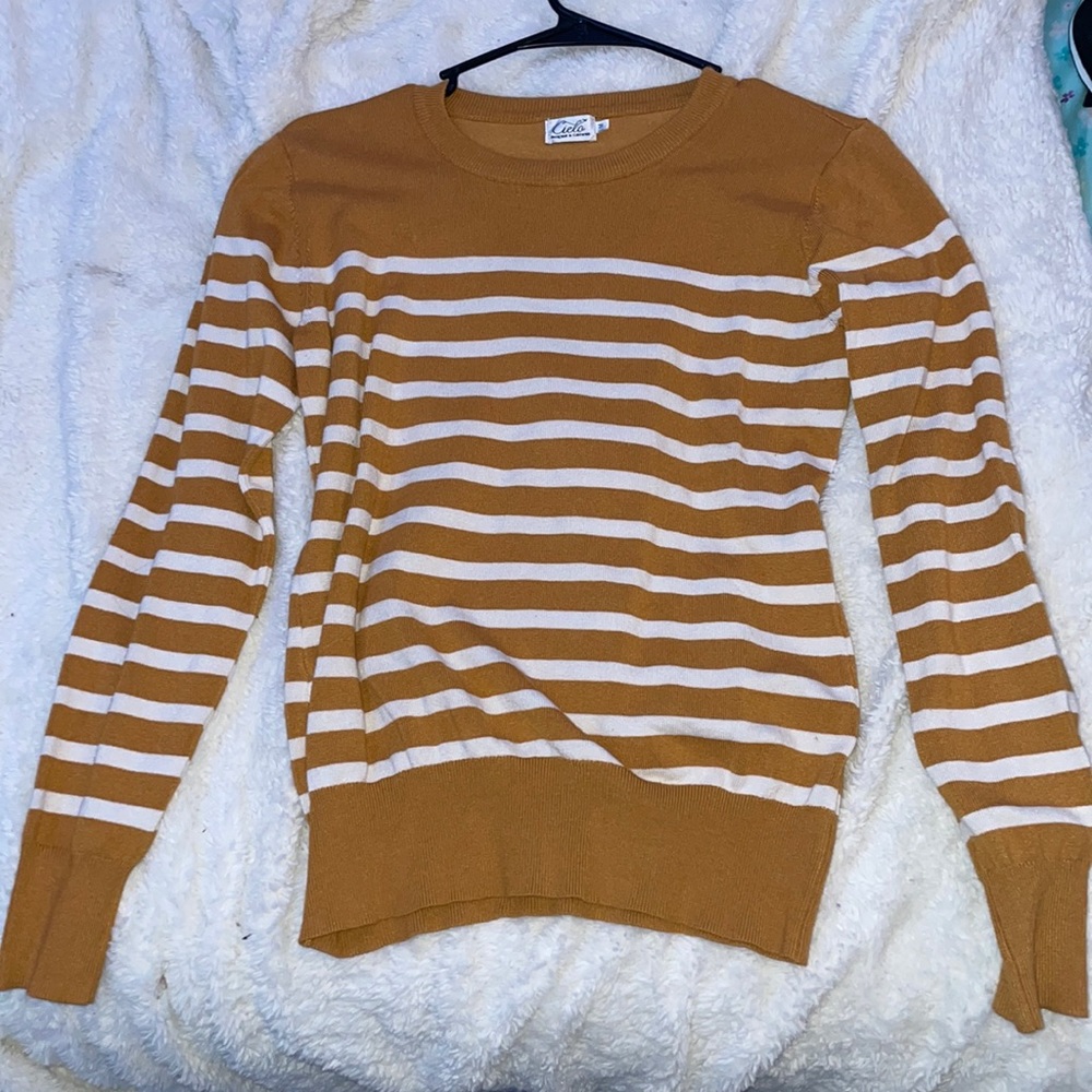 yellow+white long sleeve tee shirt